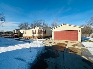 9796 Tottenham Ave, Clarence, NY 14031