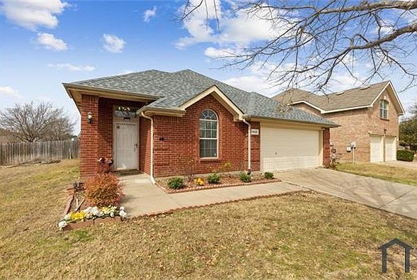 1st image of 4628 Enchanted Isle Ct