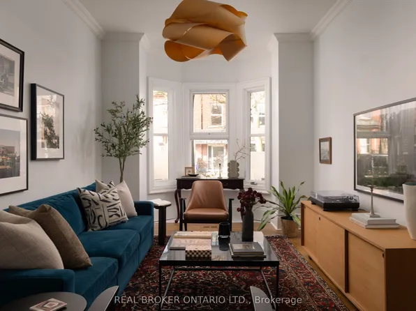 59 Stafford St, Toronto, ON M6J 2R7