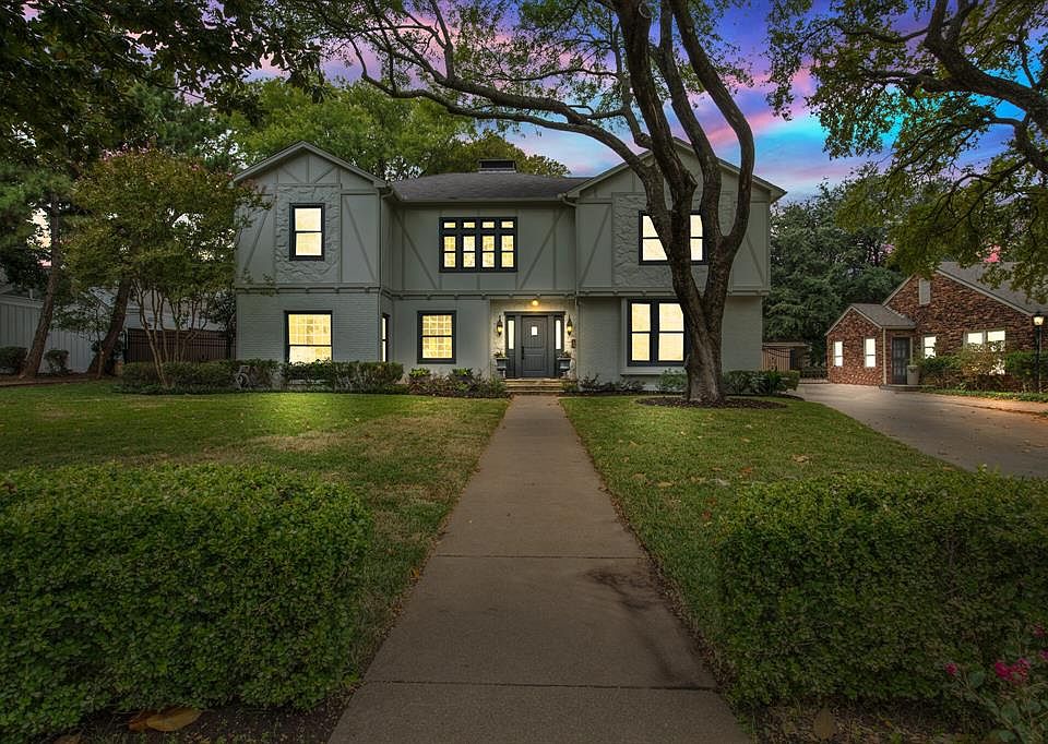1st image of 313 N Bailey Ave
