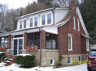 1369 Riverside Dr, Oil City, PA 16301