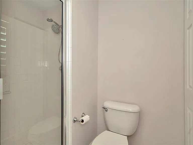 3213 Marcellus Cir — Photo 25