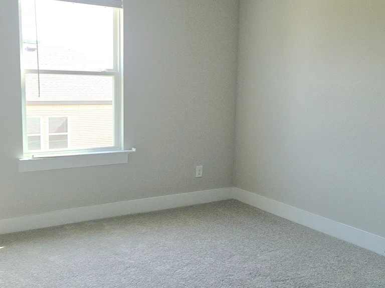 701 Valley Pines Dr — Photo 17