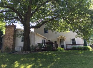 1331 Ashton Ct, Chanhassen, MN 55317