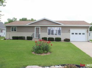 201 W Maple St, Sutton, NE 68979