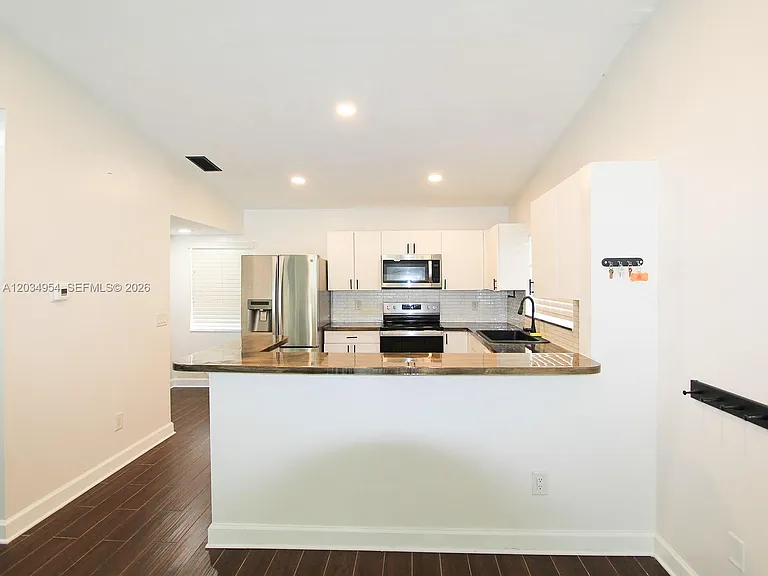 14740 SW 108th Ter — Photo 4