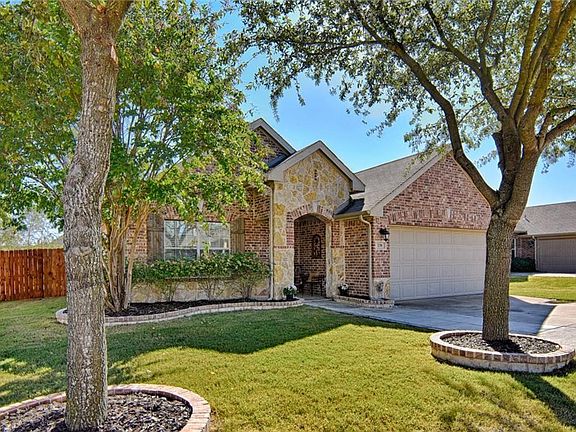 2nd image of 238 Ashlawn Dr
