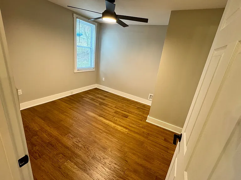 931 Baldwin St — Photo 19