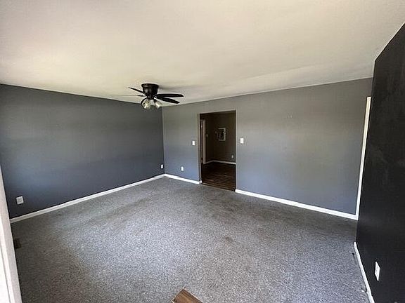 3rd image of 443 Nantucket Rd