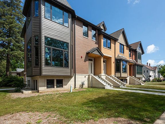 3rd image of 6320 Capulina Ave