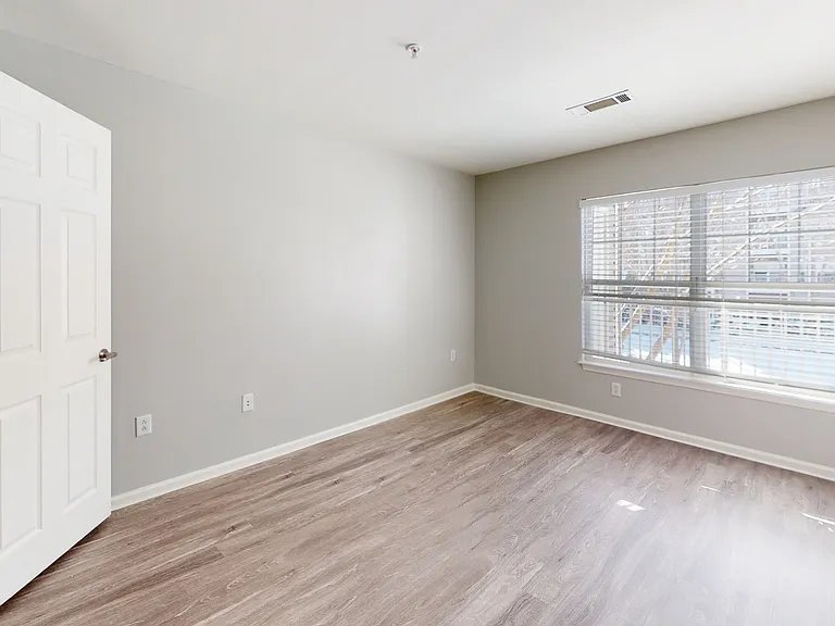 14 North — Photo 34