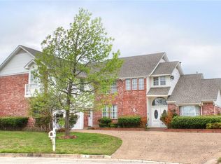 3 Old Mill Cir, Gainesville, TX 76240