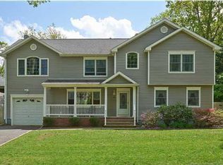 44 Oneida Ave, Atlantic Highlands, NJ 07716