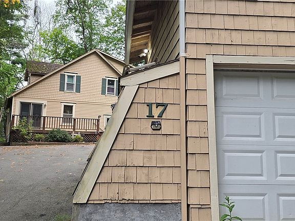 2nd image of 17 Monroe Ave