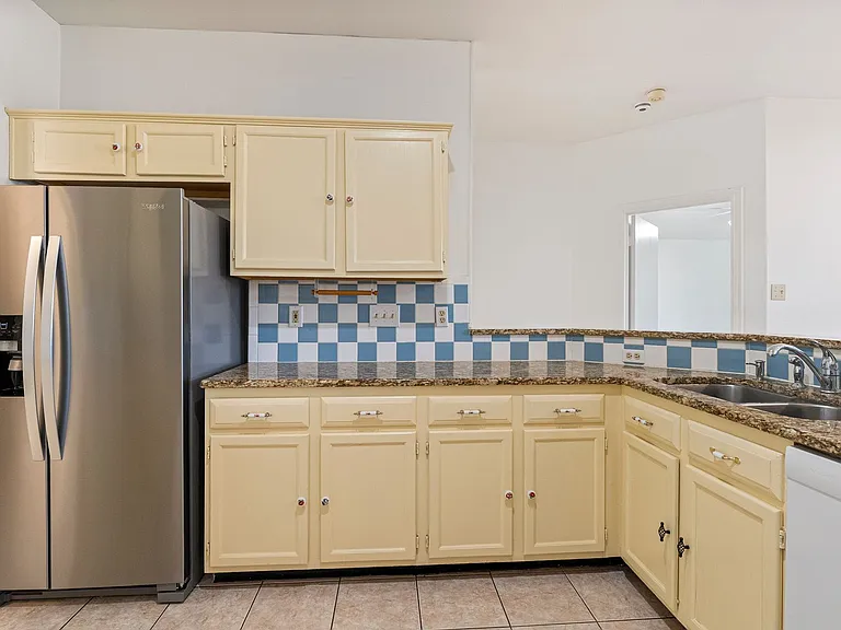 13216 Bennington Ln — Photo 14