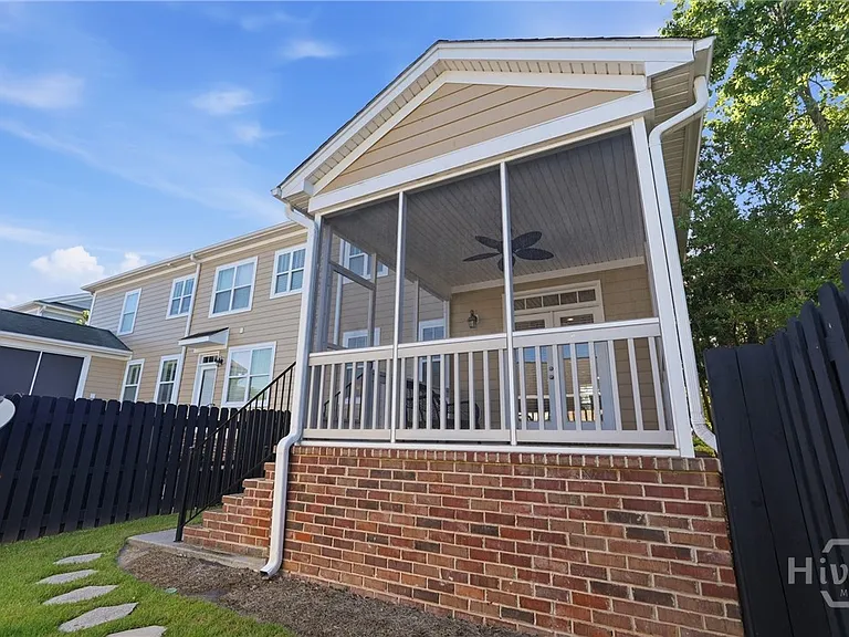 313 Lake View Dr — Photo 33
