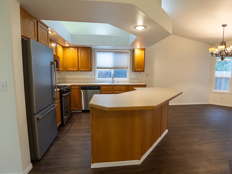 164 S Silverwood Way — Photo 9