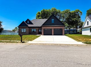 2413 Balmoral Dr, Henderson, KY 42420