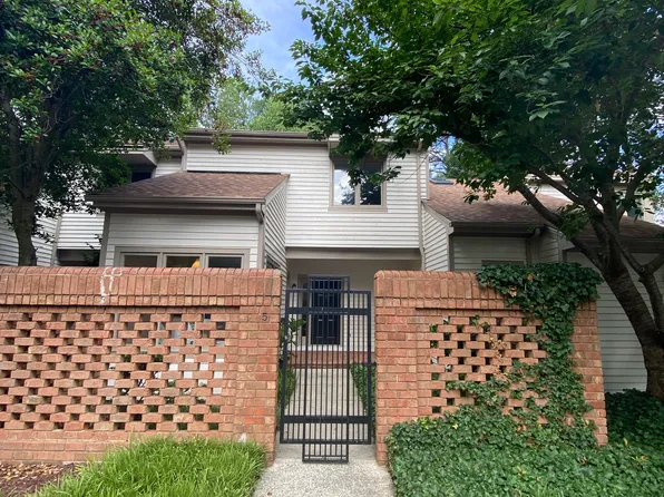 5 Bloomsbury Ct #5, Chapel Hill, NC 27517