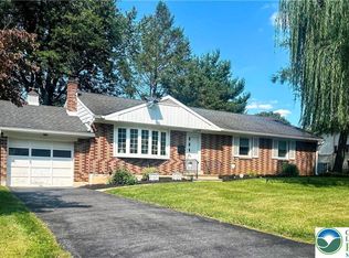 1009 Debbie Ln, Allentown, PA 18103