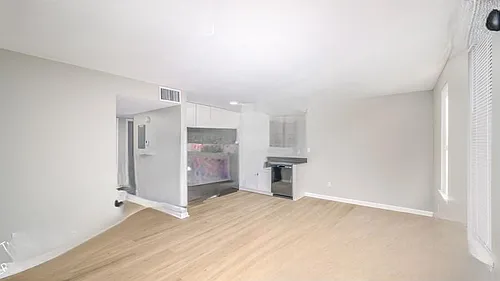 1533 S Bronough St Photo 1