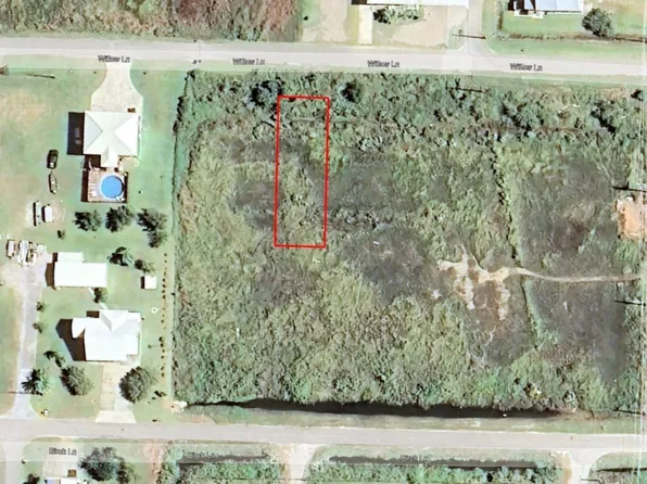 7 Willow Ln, Grand Isle, LA 70358