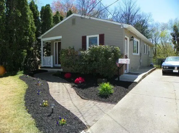 206 W Cedar Ave, Oaklyn, NJ 08107