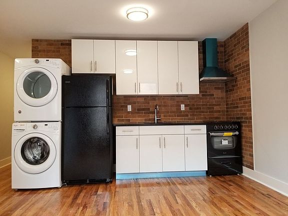 2nd image of 2690 University Ave APT 3K