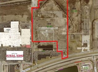 Broadway Ave, Mattoon, IL 61938