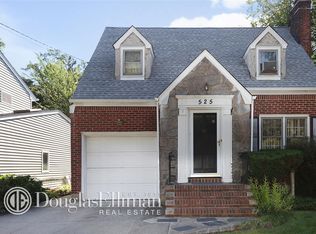 525 Woodfield Rd, West Hempstead, NY 11552