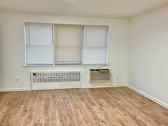 2nd image of 8642 26th Ave #3