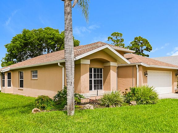3rd image of 17860 Castle Harbor Dr