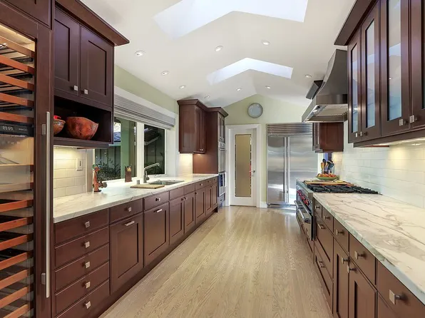 75 Lochinvar Rd, San Rafael, CA 94901