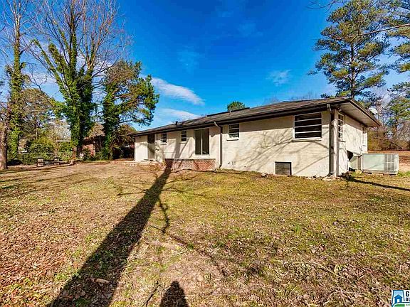 4th image of 2060 Delene Dr