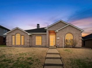 2512 Walnut Creek Dr, Mesquite, TX 75181