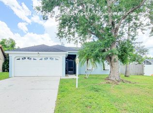 7654 37th Street Cir E, Sarasota, FL 34243