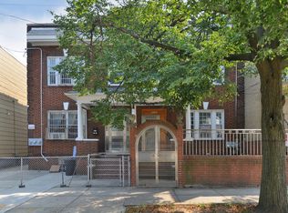 18-27 125th St #1, College Pt, NY 11356