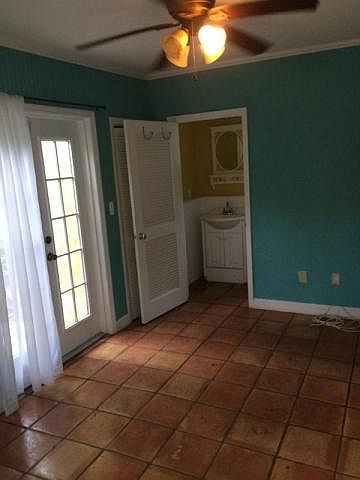 1st image of 709 Hunter St #2