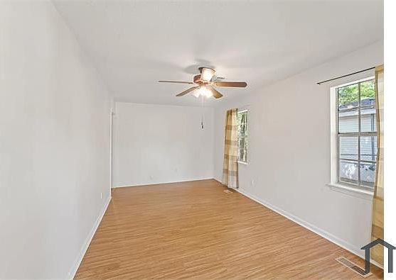 2nd image of 148 Avalon Ave