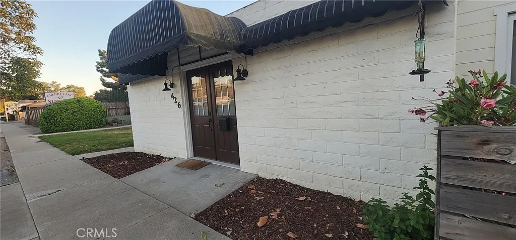 Studio, 600 sqft, $1,600 — Photo 1