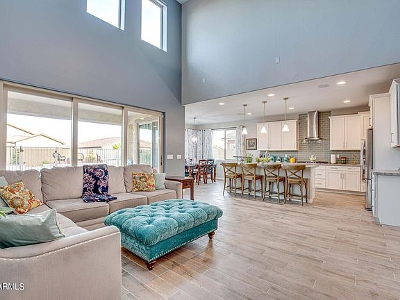 3rd image of 2395 N Acacia Way