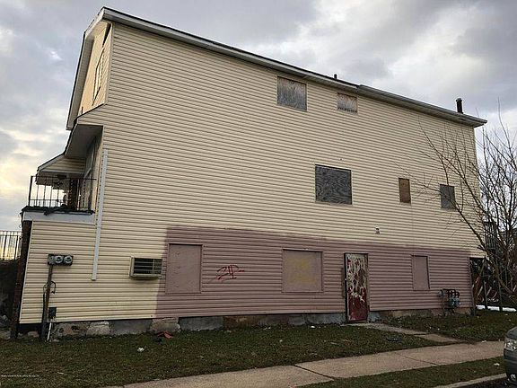 2nd image of 231 Regis Dr