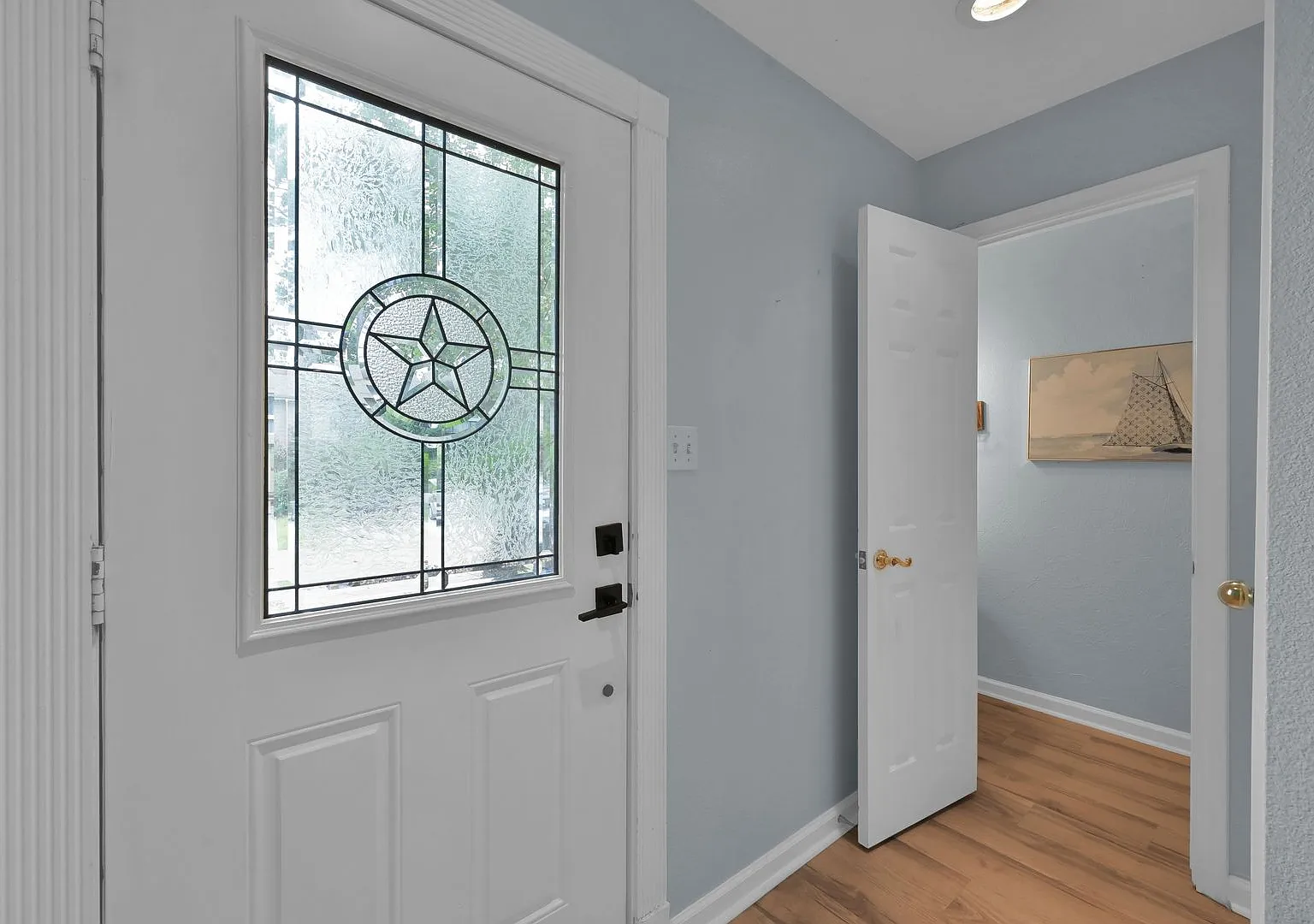 Inviting Townhouse in Walden — Photo 3