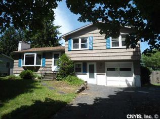 227 Clark Ln, Camillus, NY 13031