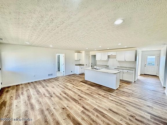 3rd image of 140 Brookside Dr