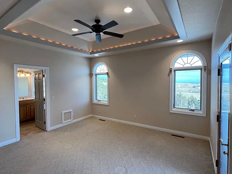 1124 Alta Vista Dr — Photo 15