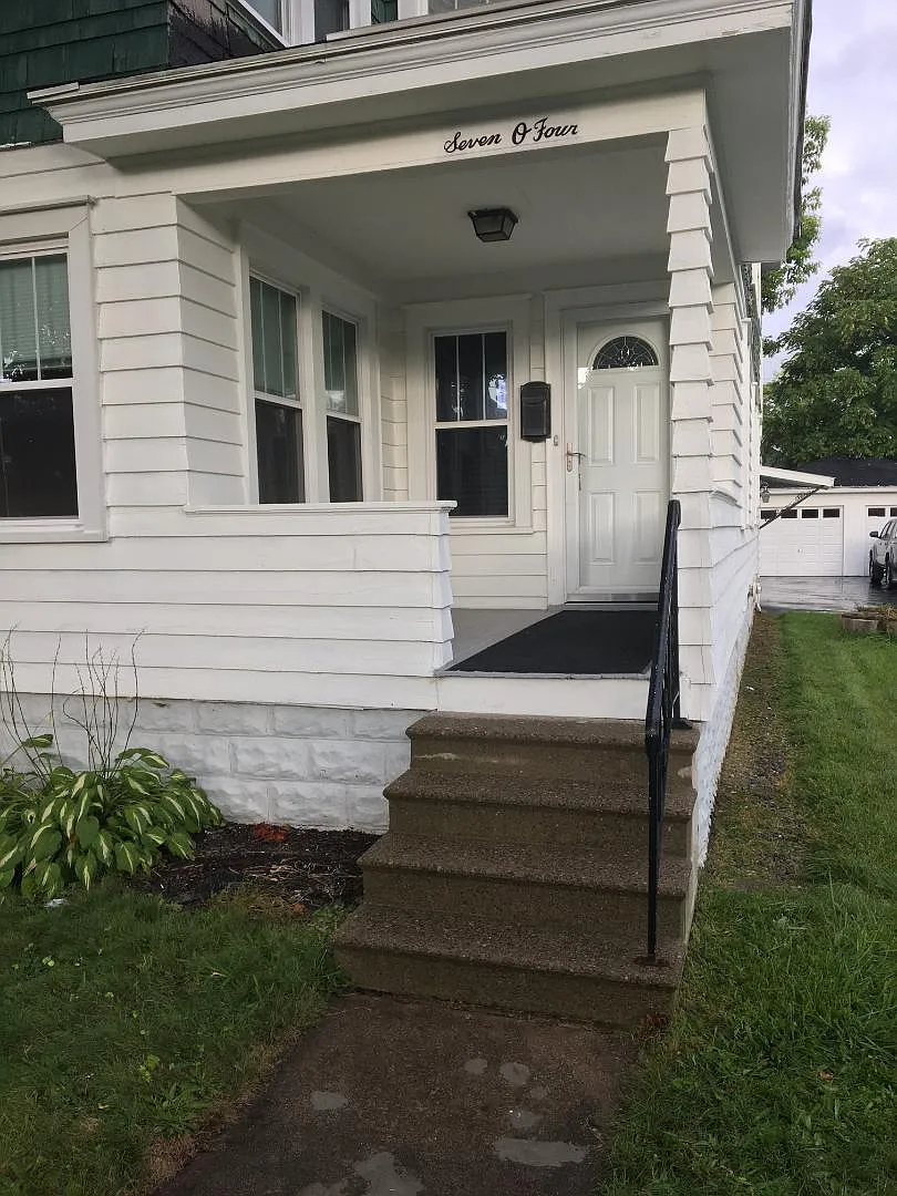 2 bed, 1100 sqft, $2,800 — Photo 1