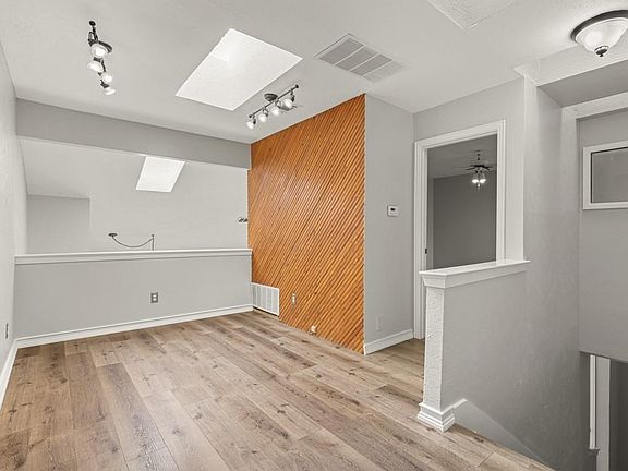 3rd image of 7450 Holly Hill Dr APT 118