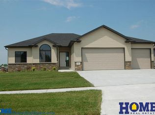 7100 Countryview Model Rd, Lincoln, NE 68516
