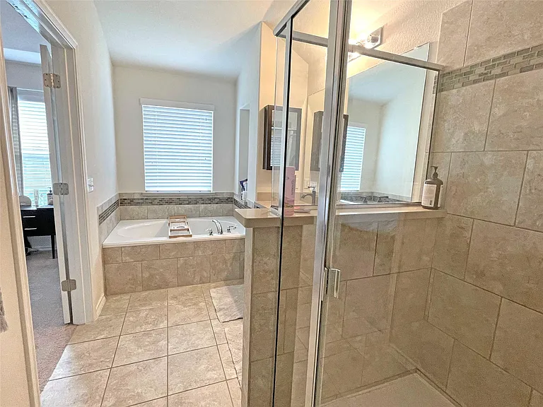 13313 Henneman Dr — Photo 15